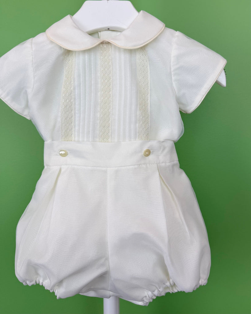 YoYo Boutique Baptism Cesar Off-White Outfit