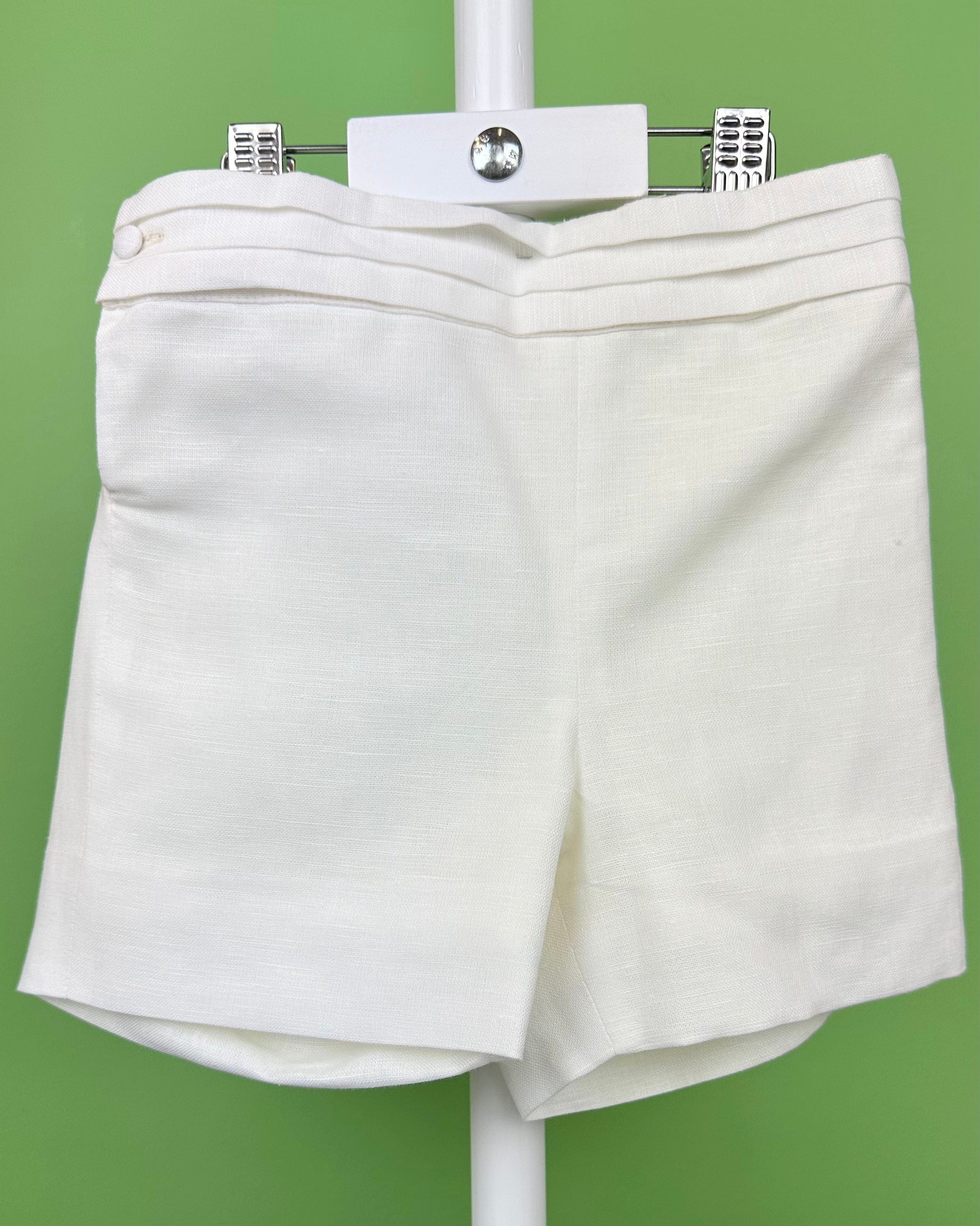 YoYo Boutique Baptism Gerardo Off-White Outfit