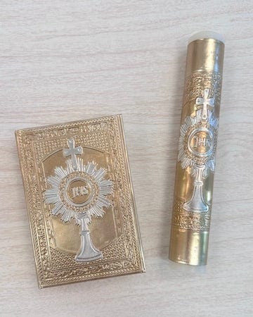 YoYo Boutique Bible Chalice Bible & Candle