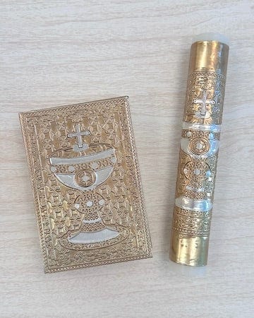 YoYo Boutique Bible Chalice Bible & Candle