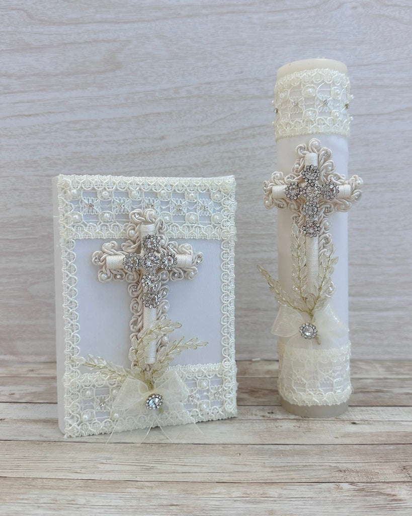 YoYo Boutique Bible Cross Bible & Candle