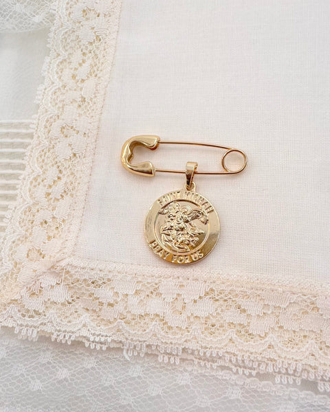 YoYo Boutique Brooches & Lapel Pins Gold-Filled San Miguel Arcangel Alfiler