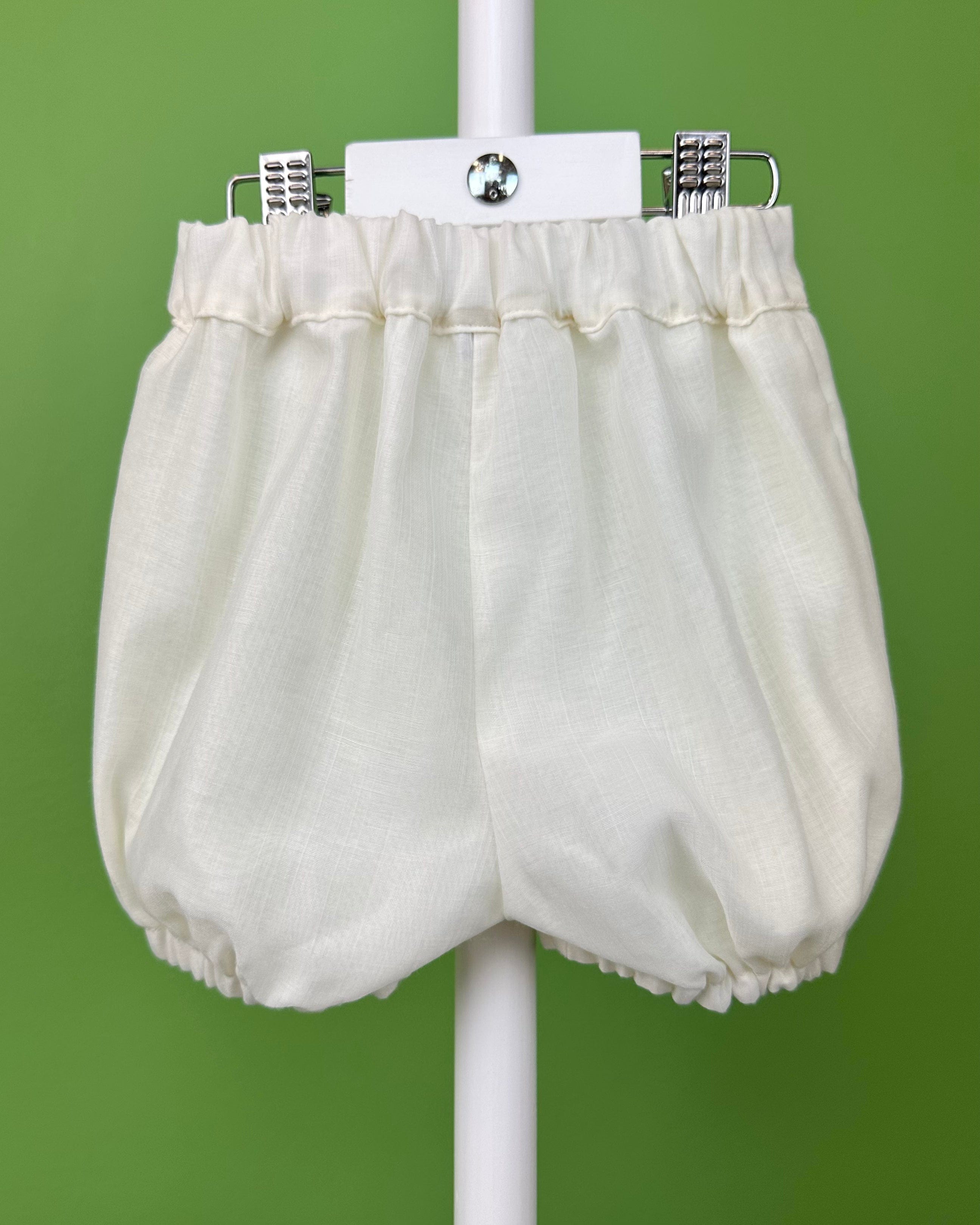 YoYo Boutique Fernando Off-White Bubbles Outfit