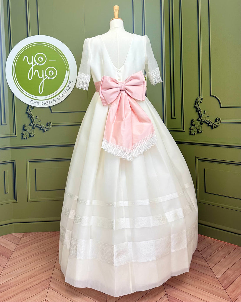 YoYo Boutique First Communion 18 / Off-White Almendro Dress