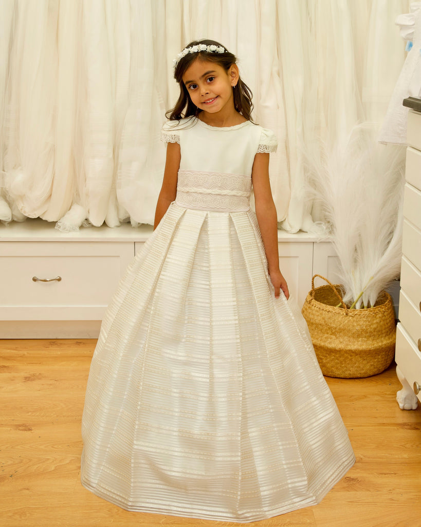 YoYo Boutique First Communion 5 / Off-White Castaño Dress