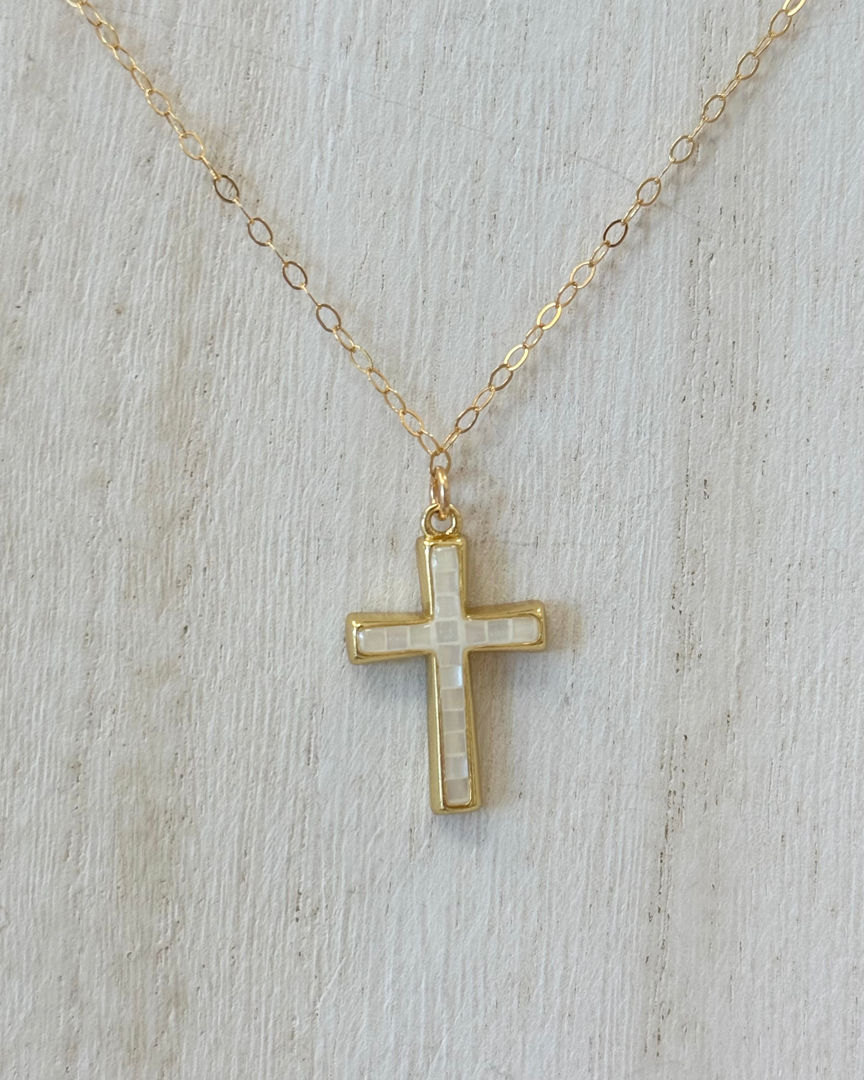 YoYo Boutique Necklaces Pearl Cross Necklace 17"