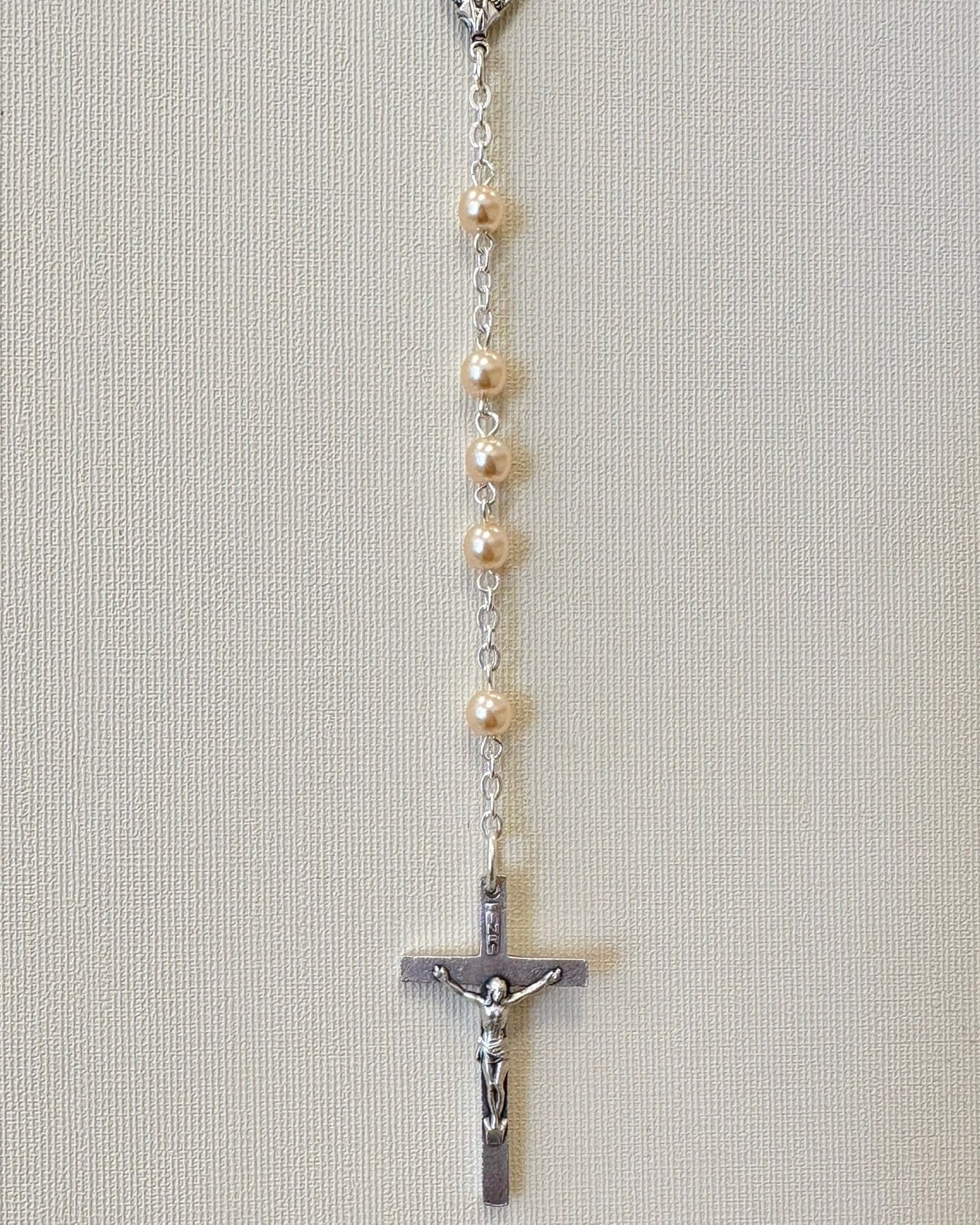 YoYo Boutique Rosary Silver Rosary Pearls & Silver