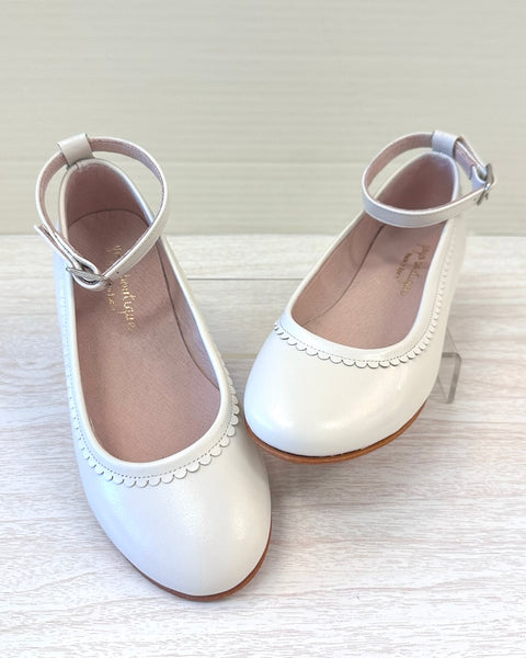 YoYo Boutique Shoes Off-White Ankle Ballerina Flat