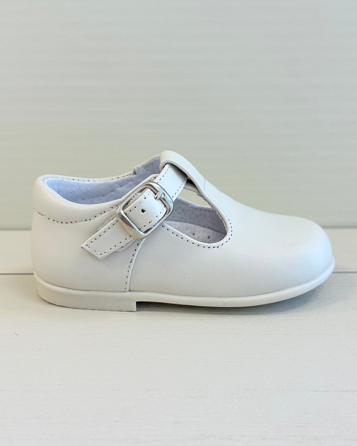 Off-White T-Bar Shoe with Sole – Spanish Leather Boys’ Dress Shoe 22 EU / 6 US / Off-White / Leather
