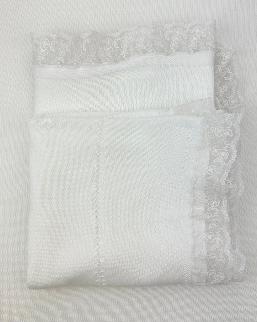 YoYo Boutique White White Knitted & Lace Blanket