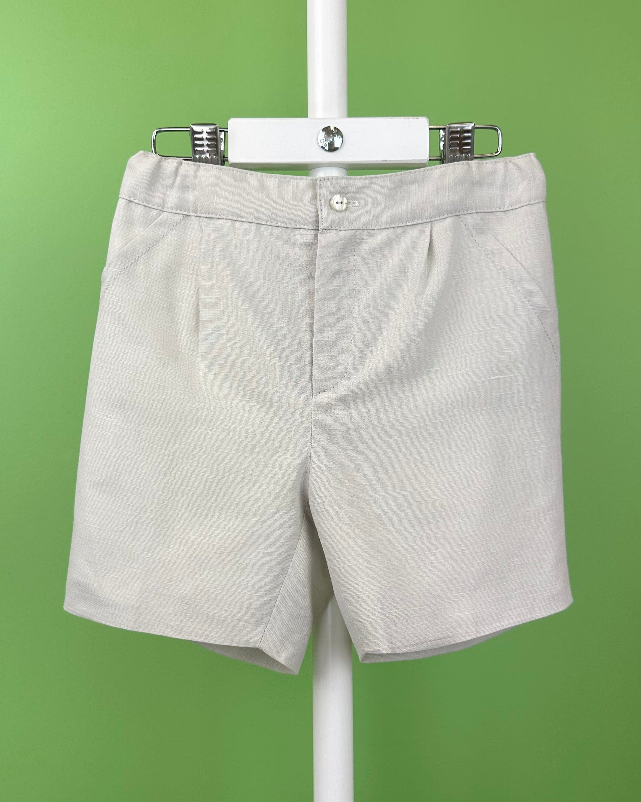 YoYo Boutique Baptism Alex Off-White & Sand Shorts Outfit