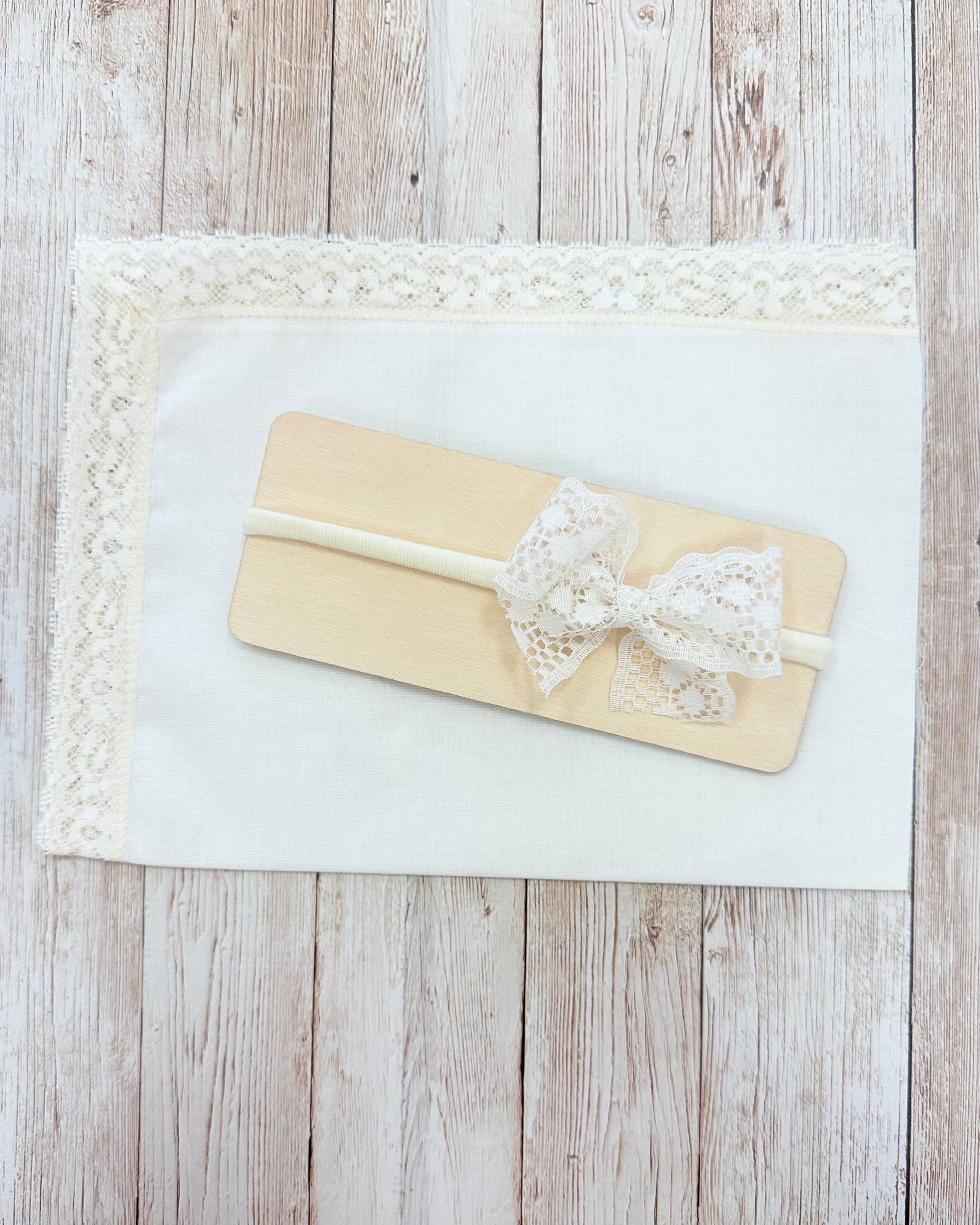 YoYo Boutique Beige Off-White Lace Bow Headband
