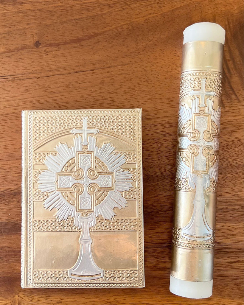 YoYo Boutique Bible Chalice Bible & Candle