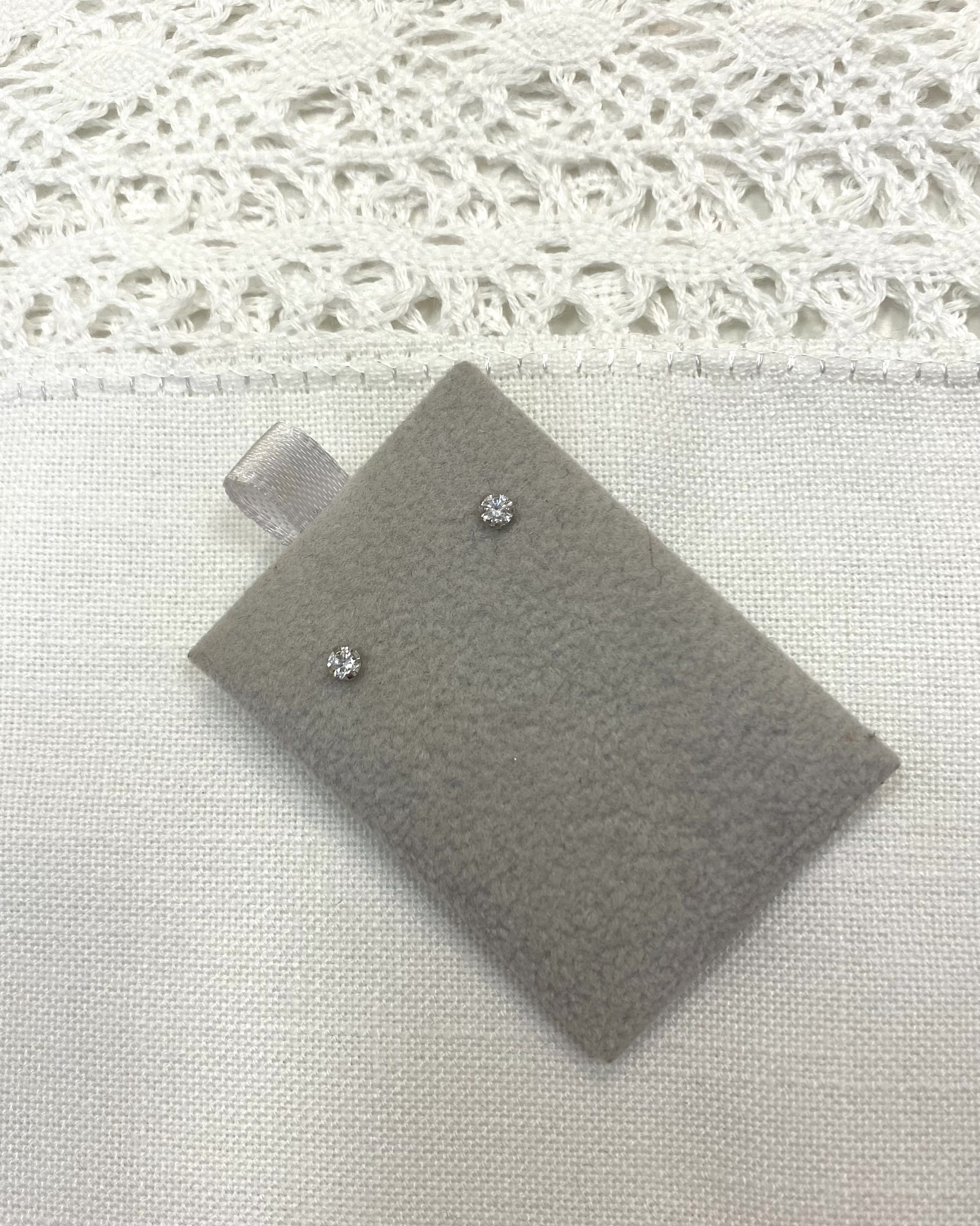 YoYo Children's Boutique Jewelry 2.0mm CZ White 18kt Gold Studs