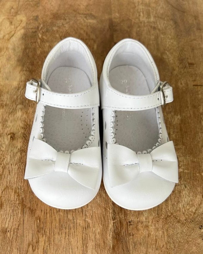 YoYo Children's Boutique Shoes White Mary Jane with Bow Shoe
