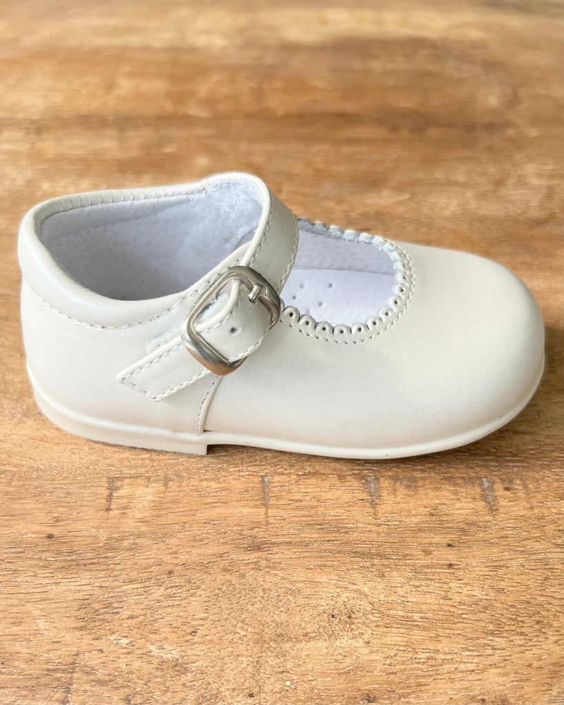 YoYo Children's Boutique Shoes White Pearl Mary Jane Shoes