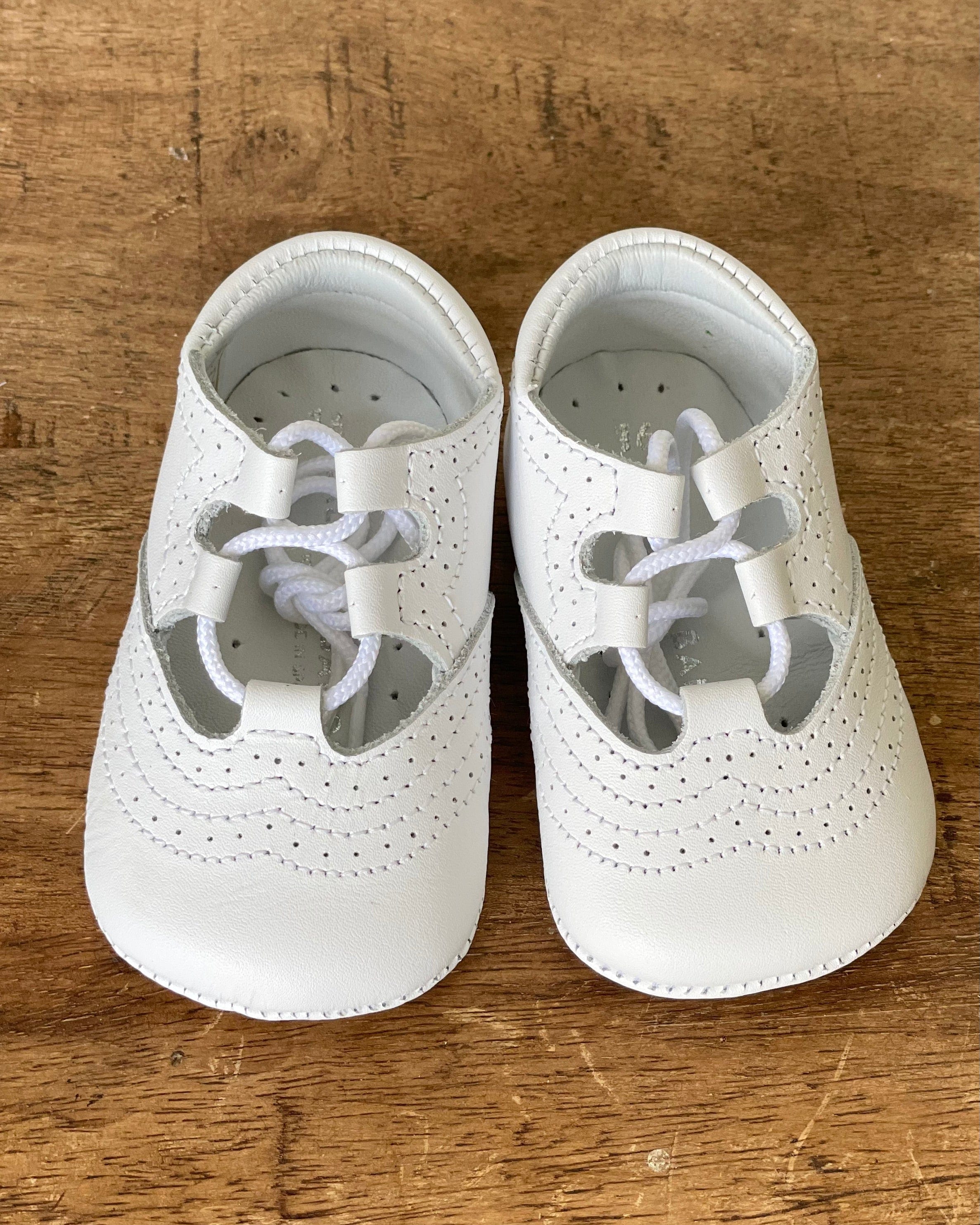 YoYo Children's Boutique Shoes White Pre-Walker English Shoe